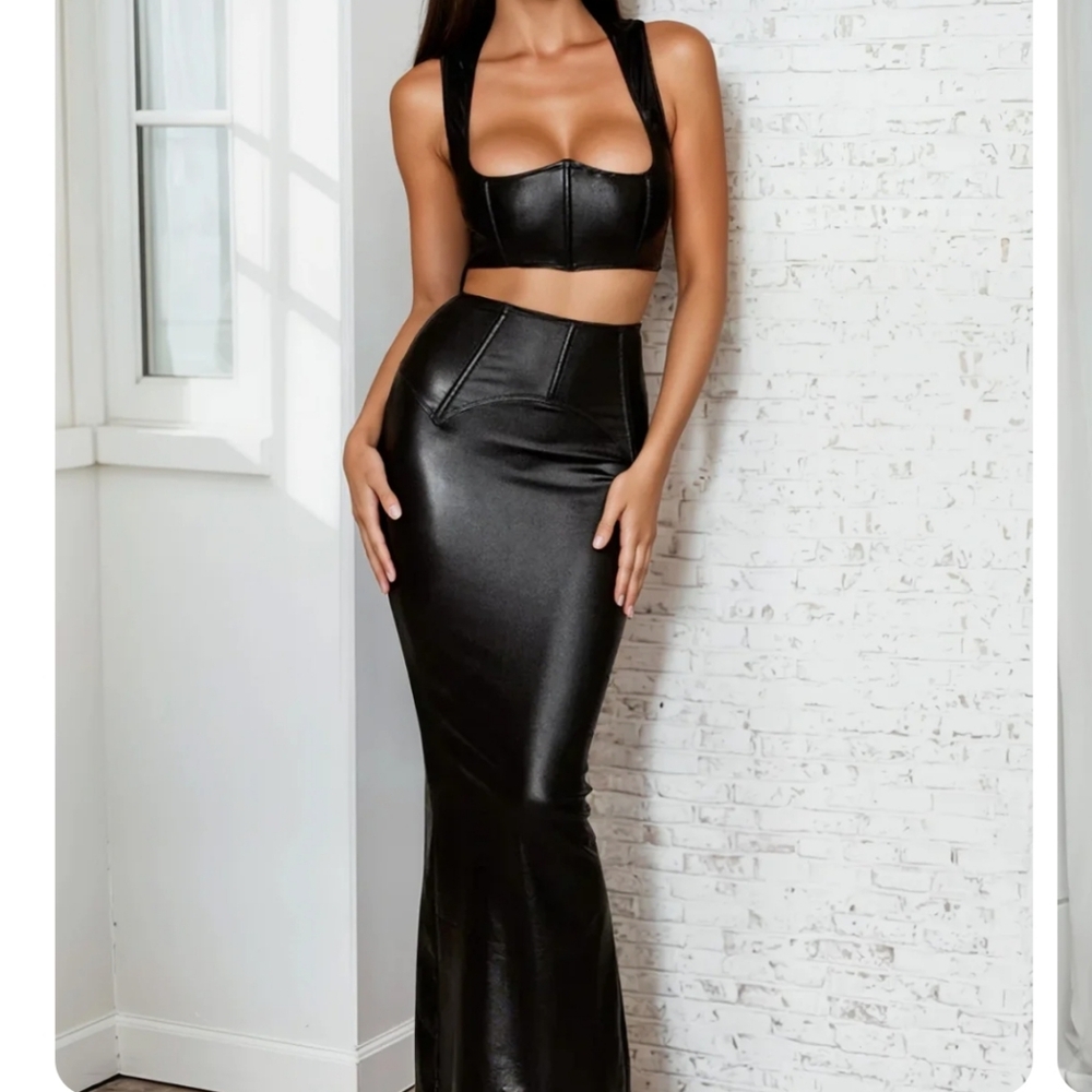 Dreamgirl 2pc Faux Leather Cutout Maxi Skirt & Low Cut Square Neck Crop Top (L) - Picture 11 of 15
